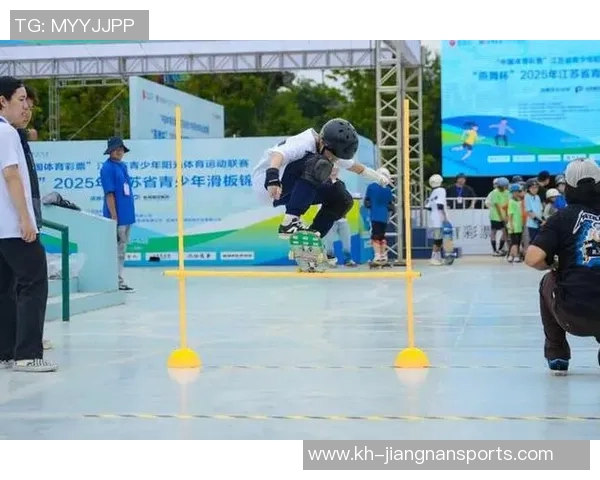 成都攀岩队在运动世界滑板锦标赛中的耐力表现分析与点评 成都攀岩队在运动世界滑板锦标赛中的耐力表现分析与点评