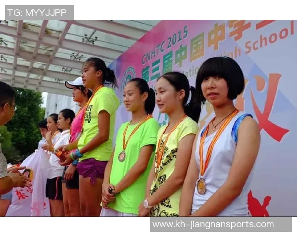 聚焦重庆网球队团队协作精神与默契配合的成功之道